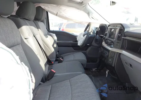 2021 Ford F-150 Xl z USA, uszkodzony, nr VIN 1FTEW1EP4MFC76104